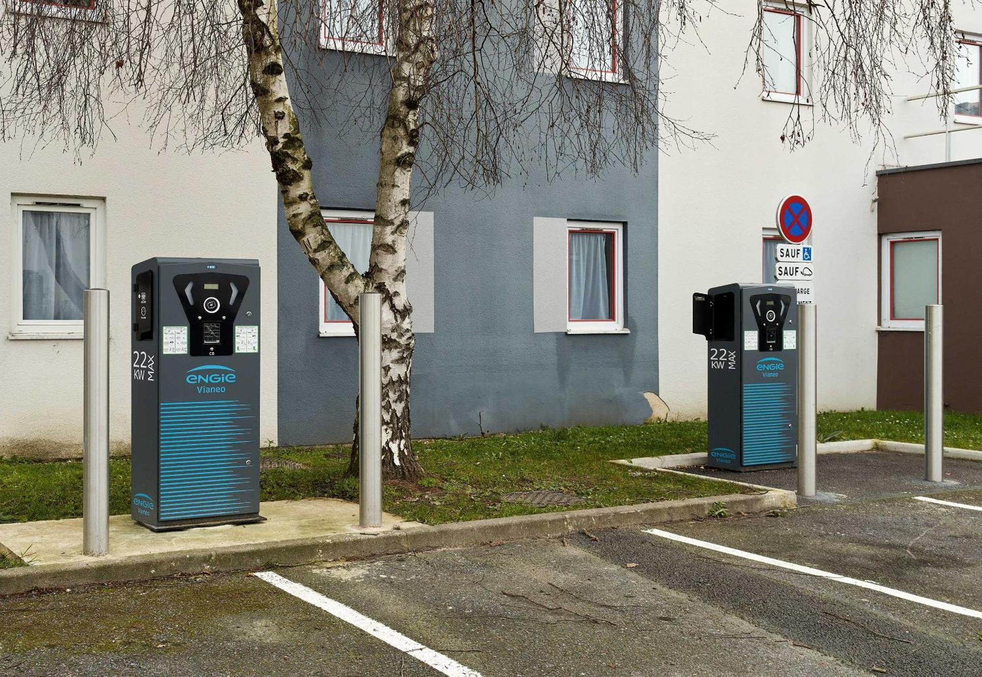 B&B Hotel Noisy-Le-Grand Exteriör bild