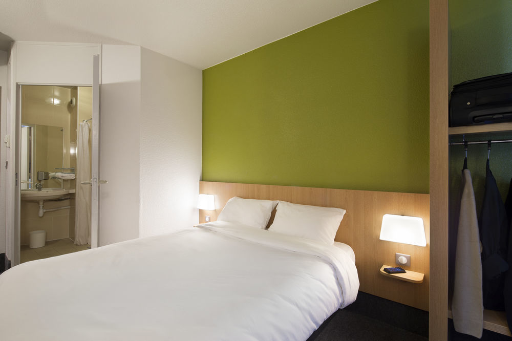B&B Hotel Noisy-Le-Grand Exteriör bild