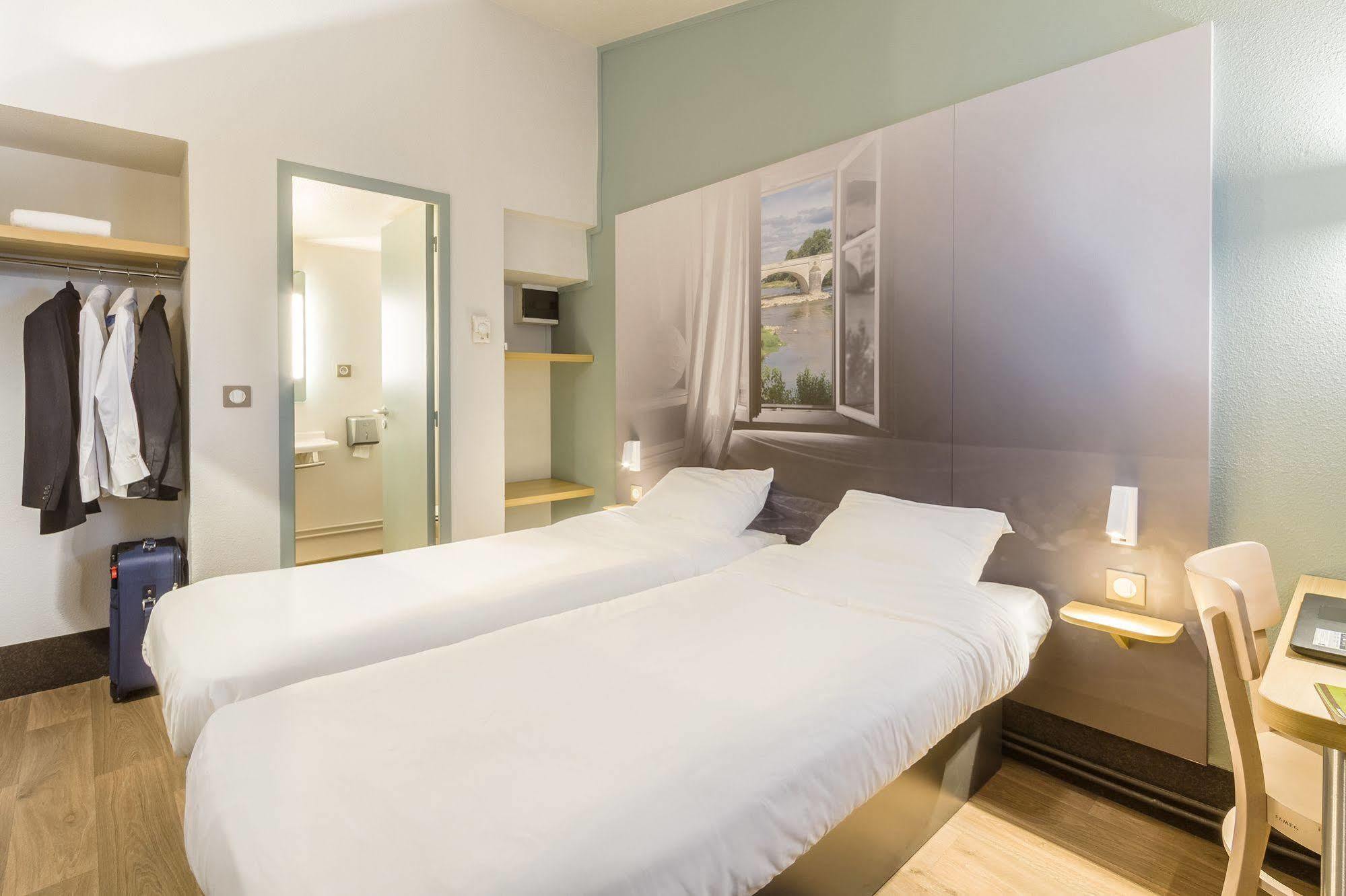 B&B Hotel Noisy-Le-Grand Exteriör bild